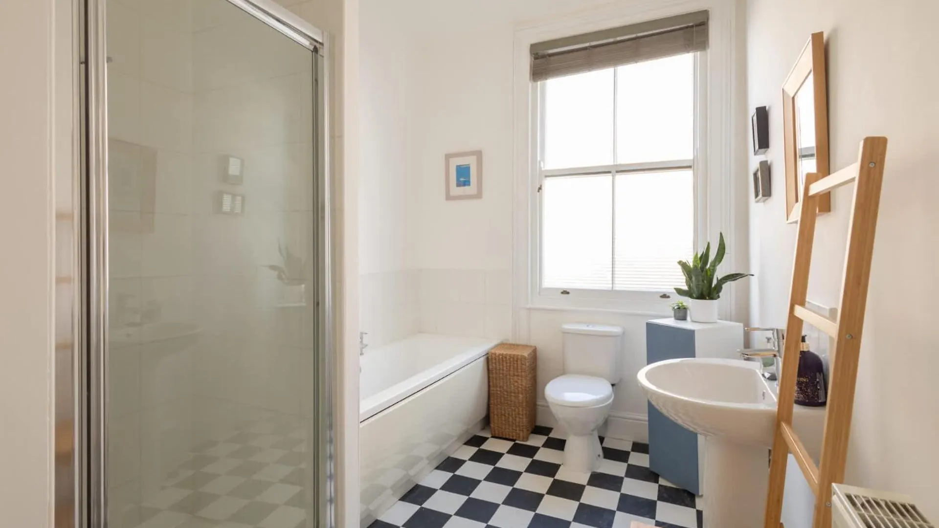 Host & Stay - Chatsworth Court Apartment Scarborough